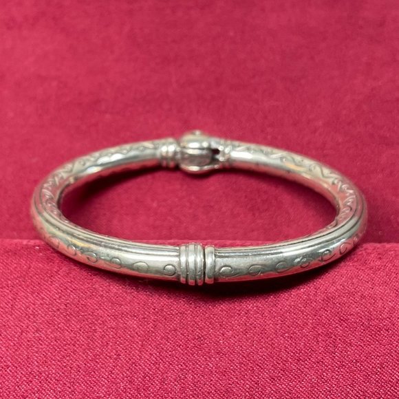 Silvertone Hinged Metal Bracelet (Weighty) with Artistic Scroll Design - Picture 5 of 5